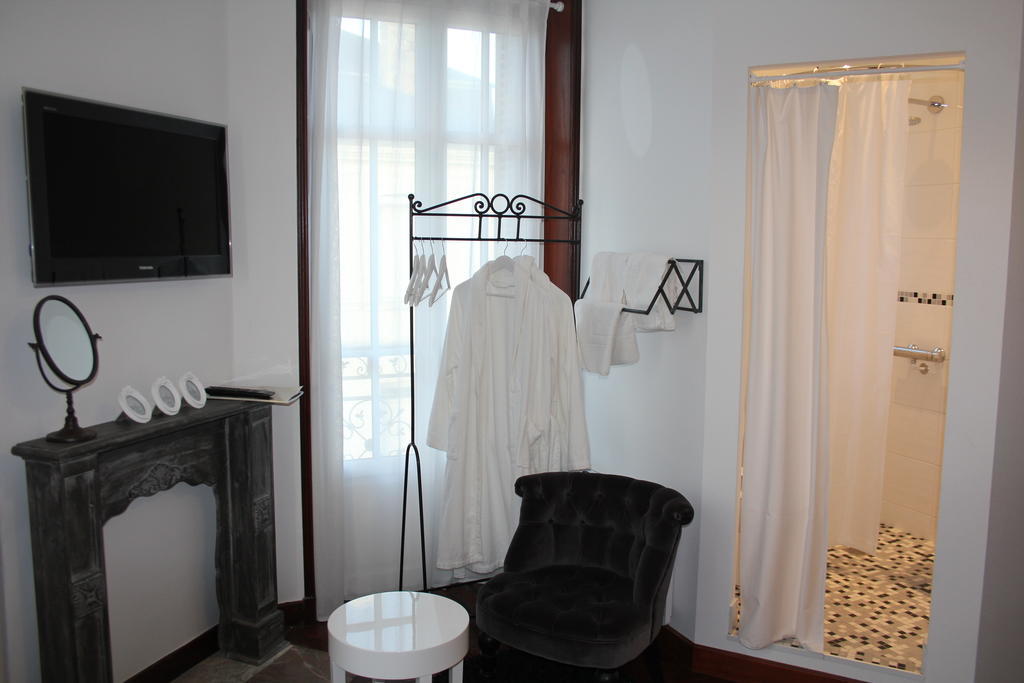 Bed and Breakfast Les Bruyeres Les Sables-dʼOlonne Pokoj fotografie